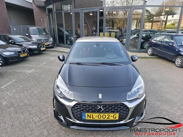 Occasion DS Automobiles DS3 So Chic 82 PK (60 kW) 2017 Zwart Hatchback
