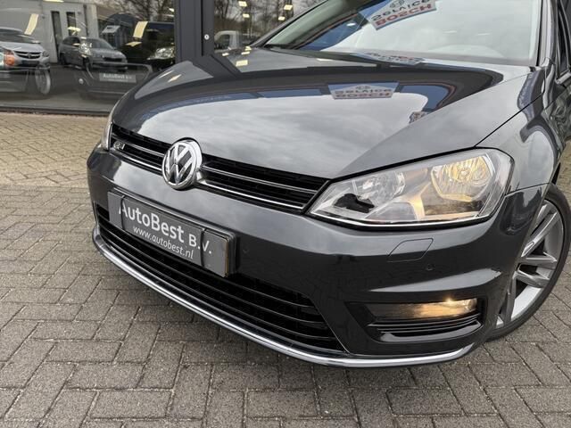 Zwart Gebruikt 2016 VW Golf VII R-line Hatchback | € 10.450 (Super prijs) - Afbeelding 1/4