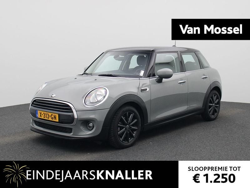 Grijs Gebruikt 2025 Mini Cooper Chili Hatchback | € 17.900 (Super prijs) - Afbeelding 1/4
