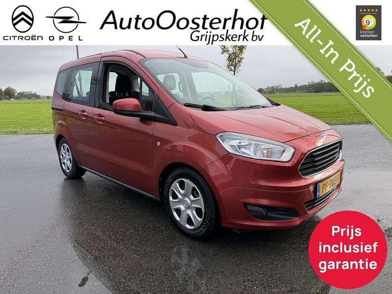 Rood Occasion 2017 Ford Tourneo Connect Titanium MPV | € 8.950 (Super prijs) - Afbeelding 1/4