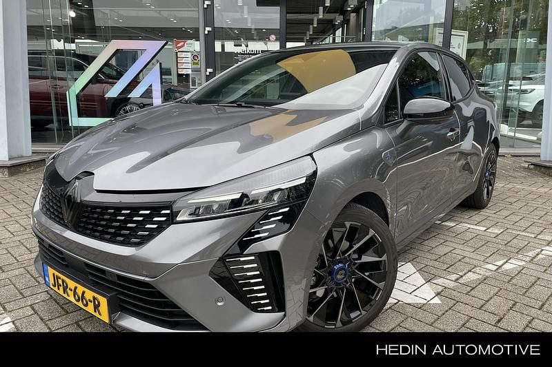 Zilver Gebruikt 2025 Renault Clio V Esprit Alpine Hatchback | € 27.890 (Eerlijke prijs) - Afbeelding 1/4