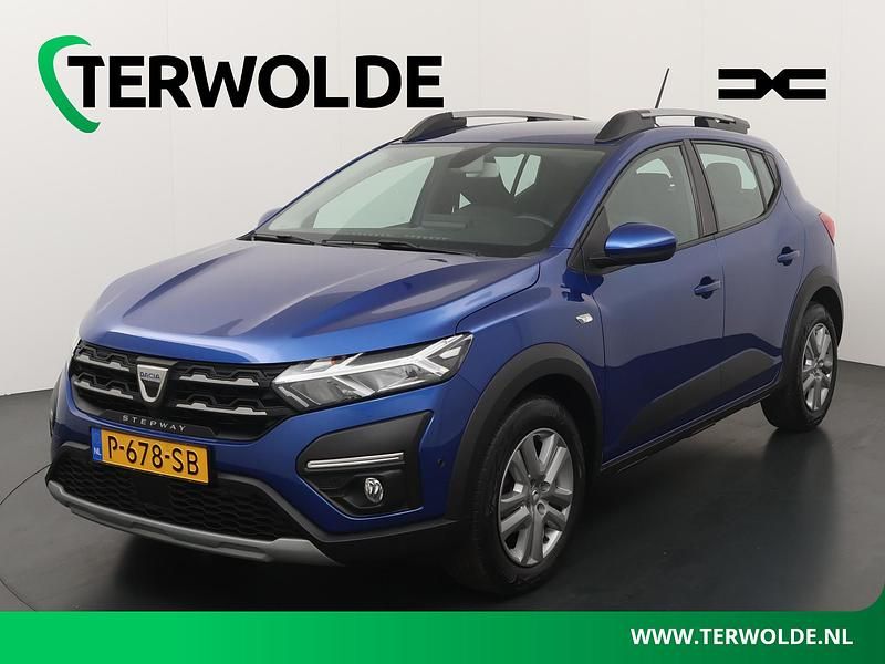 Blauw Gebruikt 2022 Dacia Sandero Comfort Hatchback | € 15.900 (Eerlijke prijs) - Afbeelding 1/4
