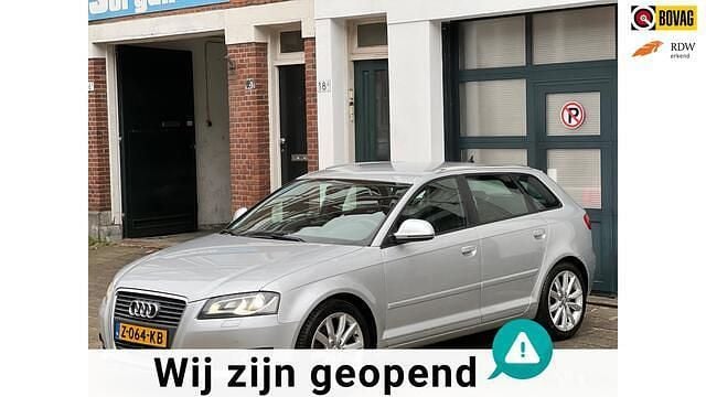 Grijs Occasion 2010 Audi A3 Sportback Hatchback | € 6.950 (Eerlijke prijs) - Afbeelding 1/4