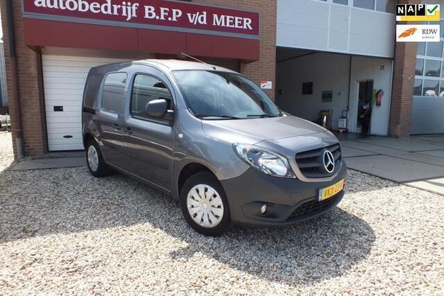 Grijs Gebruikt 2021 Mercedes Citan 109 Van | € 6.950 (Eerlijke prijs) - Afbeelding 1/4