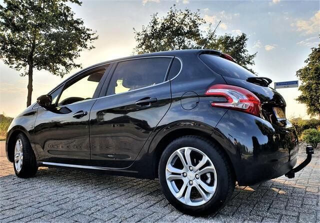 Occasion Peugeot 208 120 PK (88 kW) 2013 Zwart Hatchback
