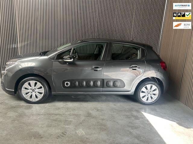 Grijs Gebruikt 2017 Citroën C3 Feel Hatchback | € 7.350 (Eerlijke prijs) - Afbeelding 1/4