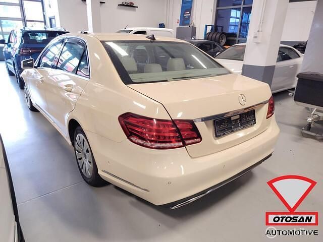 Overige Gebruikt 2014 Mercedes E220 Ambition Sedan | € 2.990 - Afbeelding 1/4
