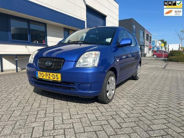 Blauw, metallic lak Gebruikt 2005 Kia Picanto Hatchback | € 1.245 (Eerlijke prijs) - Afbeelding 1/4