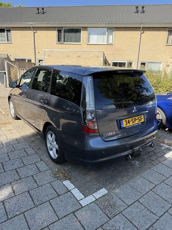 Occasion Mitsubishi Grandis Intense 165 PK (121 kW) 2006 Grijs MPV