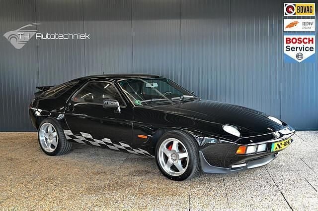 Zwart Gebruikt 1983 Porsche 928 Coupé | € 24.950 - Afbeelding 1/4