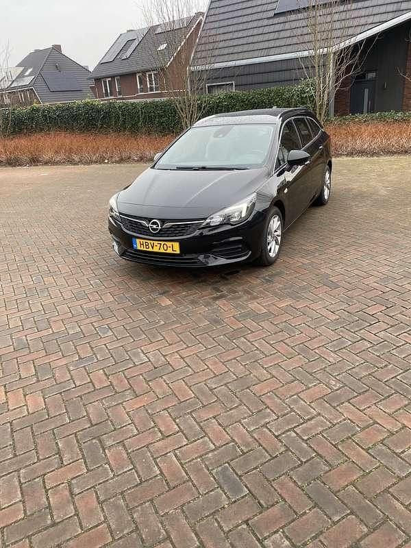Occasion Opel Astra Edition 105 PK (77 kW) 2021 Zwart Stationwagen