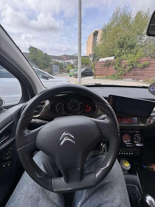 Occasion Citroën C3 SELECTION 73 PK (53 kW) 2012 Sedan