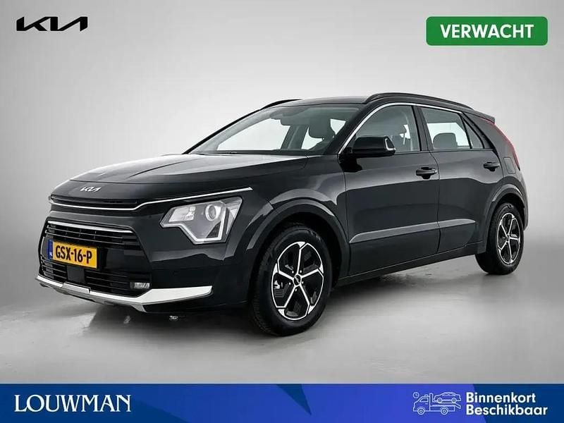 Zwart Gebruikt 2024 Kia Niro SUV | € 32.950 (Super prijs) - Afbeelding 1/3
