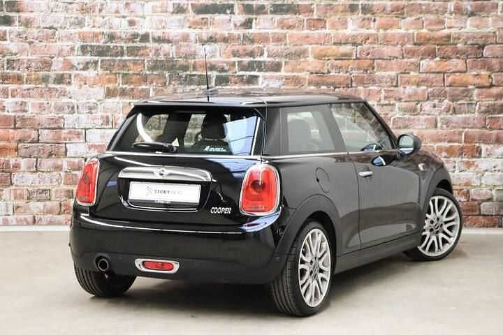 Occasion Mini Cooper Business 136 PK (100 kW) 2016 Zwart (metallic) Hatchback