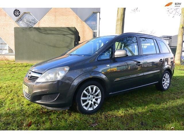 Grijs Gebruikt 2013 Opel Zafira Cosmo MPV | € 3.750 (Super prijs) - Afbeelding 1/4