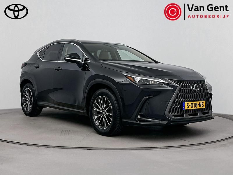 Zwart Gebruikt 2022 Lexus NX450h+ Launch Edition SUV | € 49.999 - Afbeelding 1/4