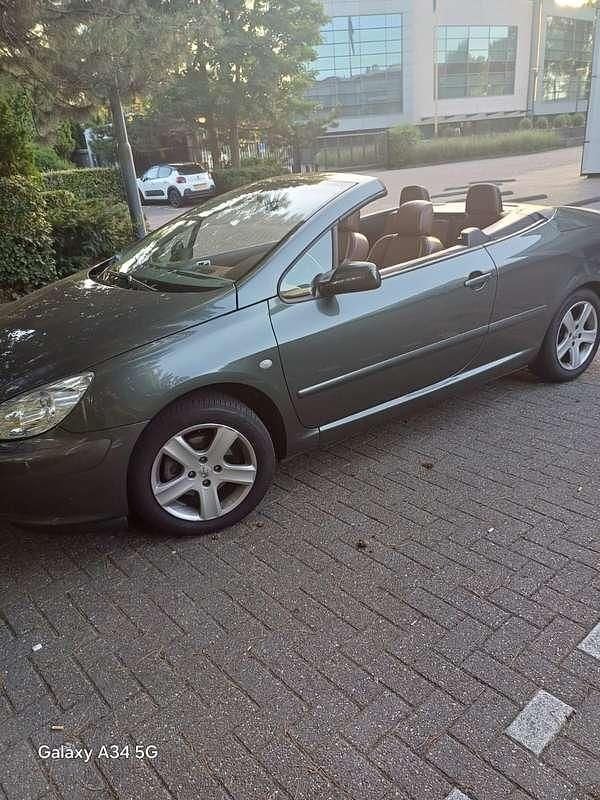 Gebruikt 2005 Peugeot 307 CC Tendance Cabriolet | € 2.200 (Super prijs) - Afbeelding 1/4