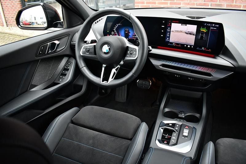 Occasion BMW 120 M Sport 156 PK (114 kW) 2024 Zwart Hatchback