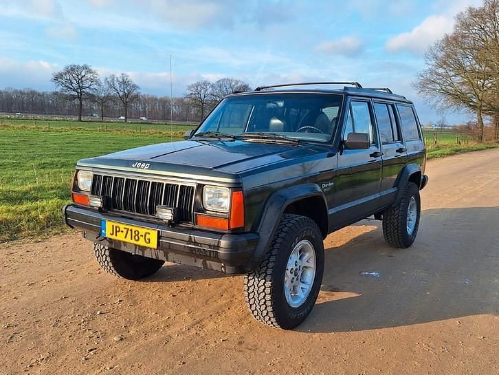 Gebruikt 1996 Jeep Cherokee SUV | € 10.500 - Afbeelding 1/4