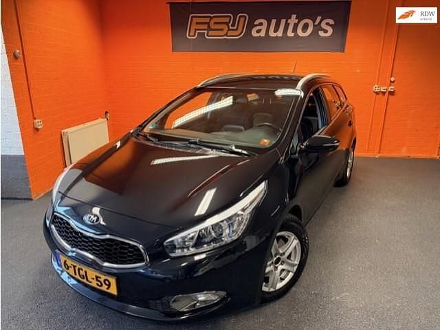 Zwart (metallic) Occasion 2014 Kia Ceed Sportswagon Stationwagen | € 6.450 (Eerlijke prijs) - Afbeelding 1/4