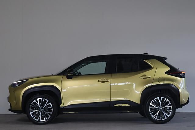 Occasion Toyota Yaris Cross Executive 116 PK (85 kW) 2022 Geel (metallic) SUV