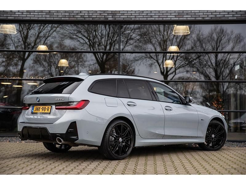 Occasion BMW 330 293 PK (215 kW) 2023 Grijs Stationwagen