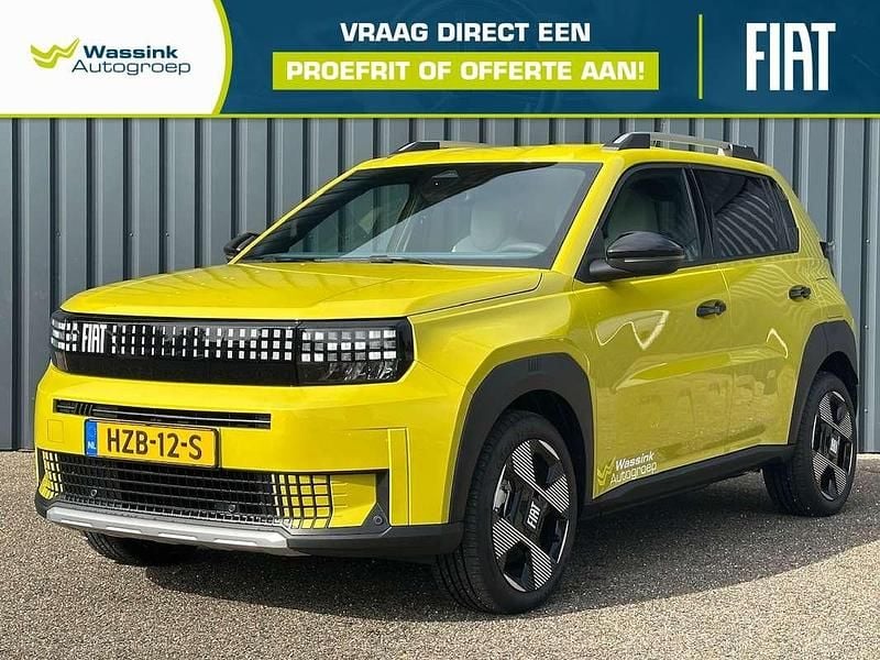 Geel Gebruikt 2025 Fiat Grande Panda La Prima Hatchback | € 24.790 - Afbeelding 1/4