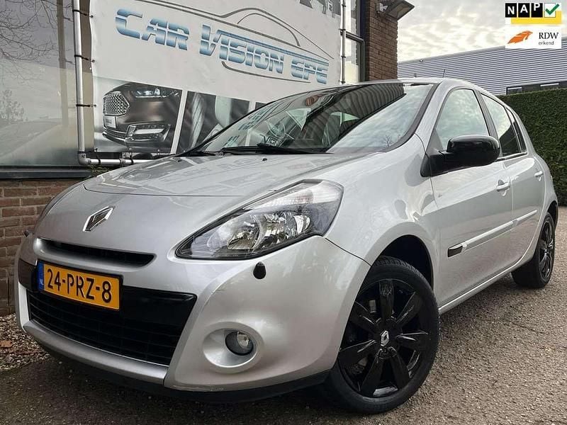 Grijs Gebruikt 2011 Renault Clio II Hatchback | € 7.650 - Afbeelding 1/4