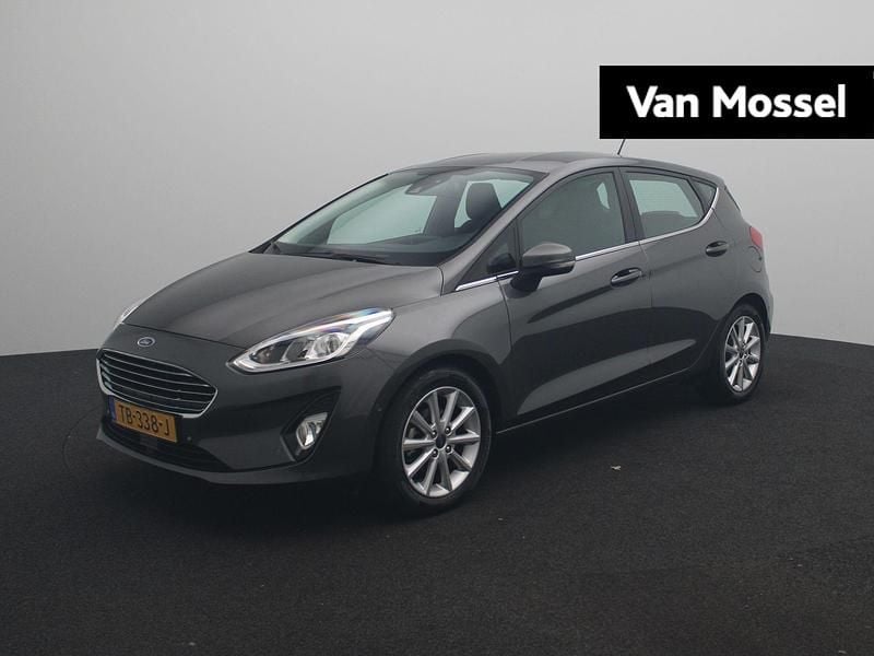 Grijs Gebruikt 2018 Ford Fiesta Titanium Hatchback | € 11.685 (Goede deal) - Afbeelding 1/3