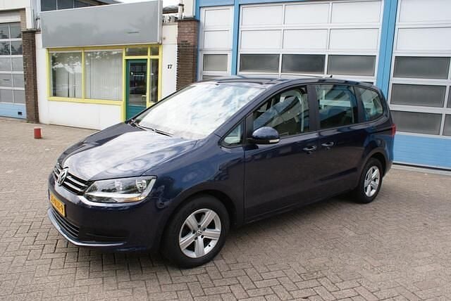 Blauw Gebruikt 2010 VW Sharan Trendline MPV | € 6.250 (Eerlijke prijs) - Afbeelding 1/4