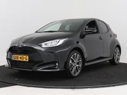 Zwart metallic Gebruikt 2024 Toyota Yaris Executive Hatchback | € 30.950 (Eerlijke prijs) - Afbeelding 1/3