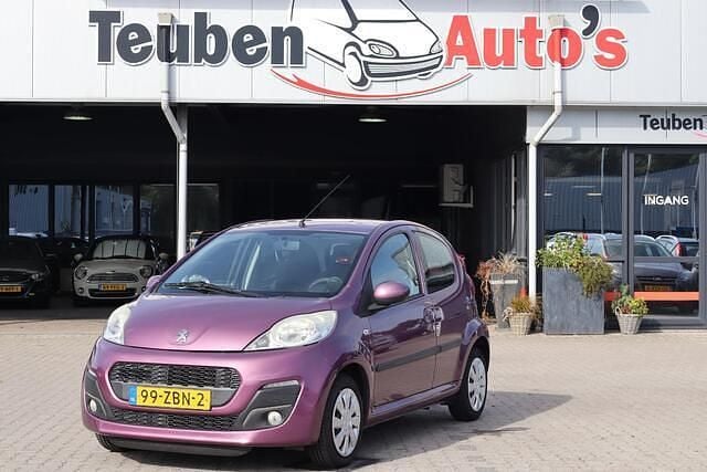 Paars Gebruikt 2012 Peugeot 107 Active Hatchback | € 2.795 (Eerlijke prijs) - Afbeelding 1/4