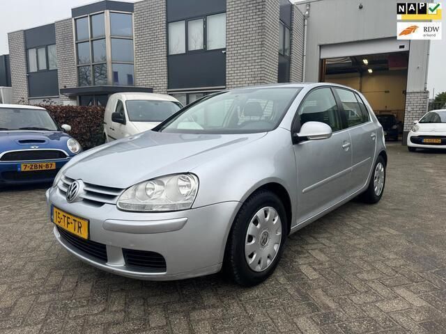 Grijs Gebruikt 2006 VW Golf V Trendline Hatchback | € 2.750 (Goede deal) - Afbeelding 1/4