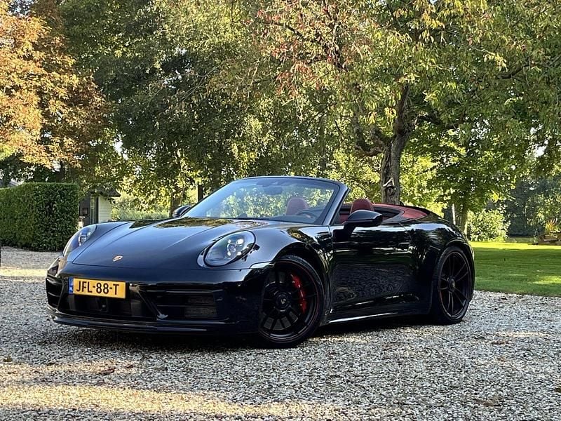 Zwart Gebruikt 2022 Porsche 911 Carrera 4 GTS Cabriolet | € 182.911 (Super prijs) - Afbeelding 1/4