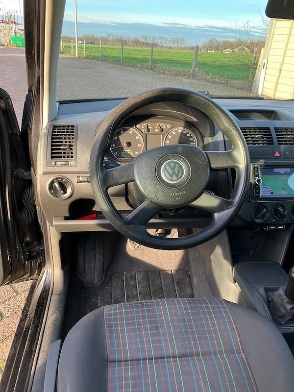 Occasion VW Polo 2005 Zwart (metallic) Hatchback