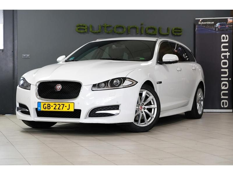 Wit Gebruikt 2013 Jaguar XF Stationwagen | € 8.744 - Afbeelding 1/4