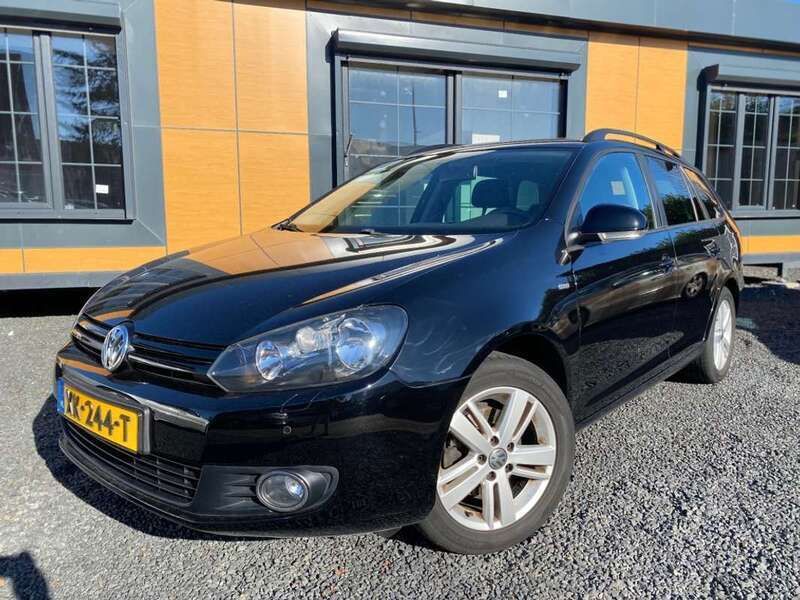 Zwart, andere lak Gebruikt 2013 VW Golf VII Trendline Stationwagen | € 5.490 (Super prijs) - Afbeelding 1/4