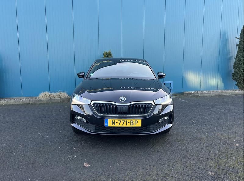 Occasion Skoda Scala Business Line 112 PK (82 kW) 2021 Zwart (metallic) Hatchback