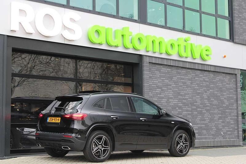 Occasion Mercedes GLA250 Business 218 PK (160 kW) 2025 Zwart SUV