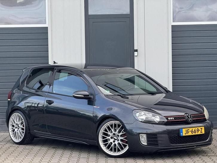 Zwart Gebruikt 2012 VW Golf VII GTI Hatchback | € 7.995 (Super prijs) - Afbeelding 1/4