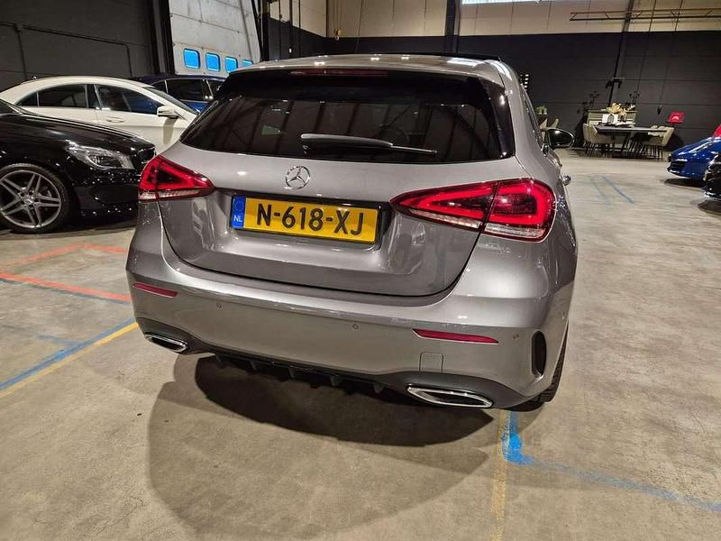 Occasion Mercedes A180 Business 136 PK (100 kW) 2022 Grijs Hatchback