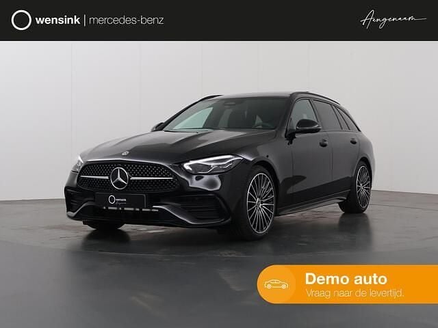 Zwart Occasion 2025 Mercedes C180 AMG line Stationwagen | € 54.850 (Duur) - Afbeelding 1/4
