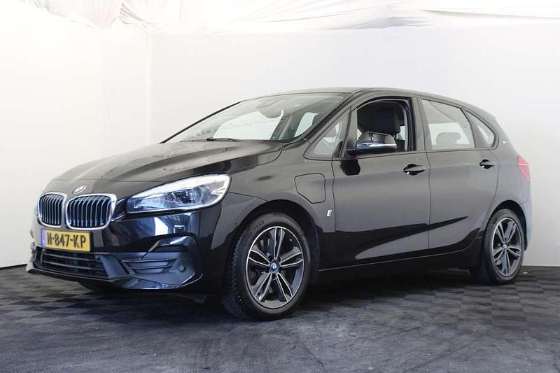 Zwart Gebruikt 2018 BMW 225 Active Tourer Executive MPV | € 17.750 (Eerlijke prijs) - Afbeelding 1/4