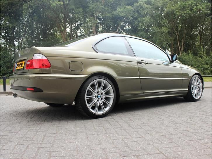 Occasion BMW 325 Executive 192 PK (141 kW) 2004 Geel Coupé