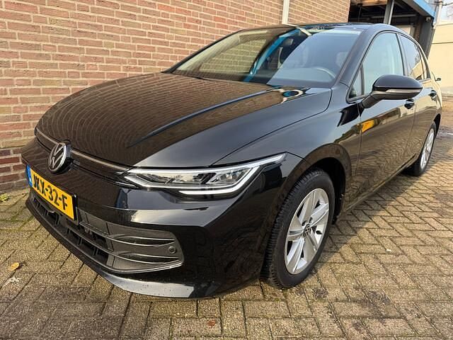 Occasion VW Golf VIII Edition 116 PK (85 kW) 2025 Zwart (metallic) Hatchback