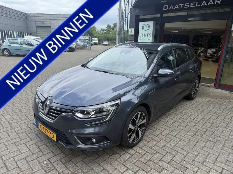 Grijs Gebruikt 2020 Renault Mégane GrandTour Bose Edition Stationwagen | € 16.444 (Goede deal) - Afbeelding 1/4