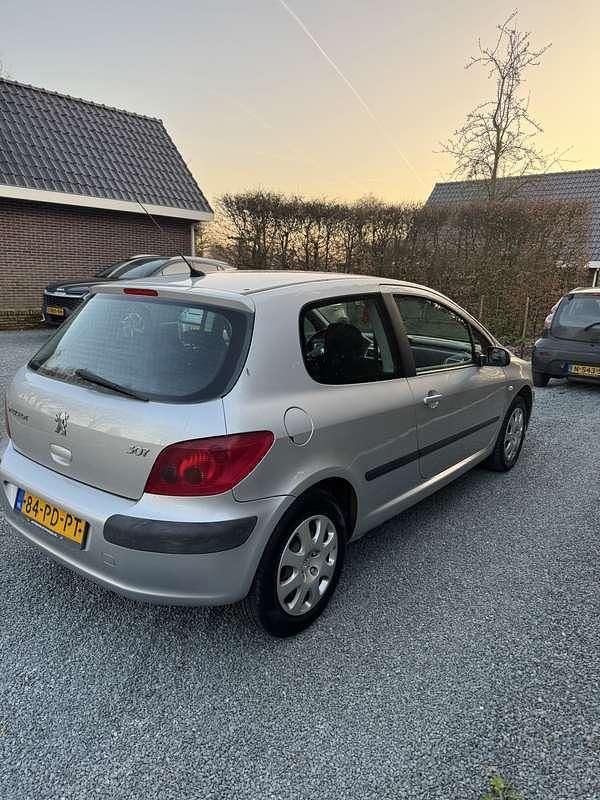 Occasion Peugeot 307 109 PK (80 kW) 2004 Grijs Hatchback