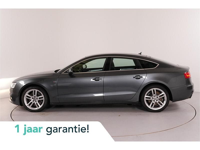 Grijs Gebruikt 2014 Audi A5 Sport Coupé | € 14.950 (Goede deal) - Afbeelding 1/4