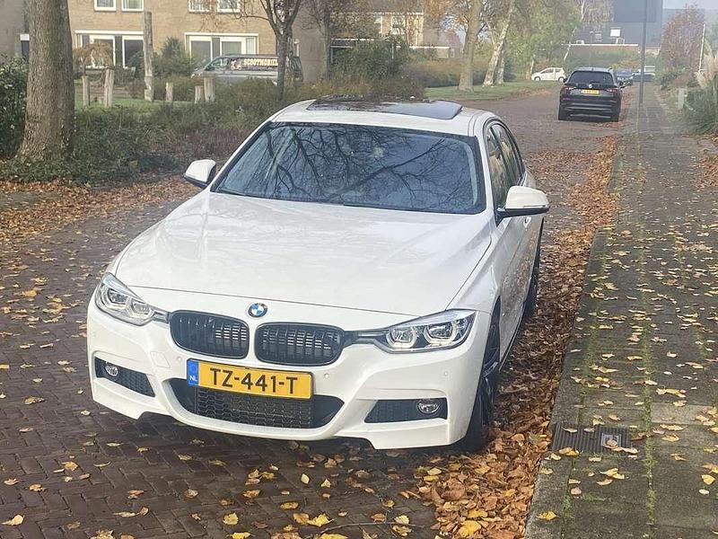 Occasion BMW 330 184 PK (135 kW) 2018 Wit Sedan