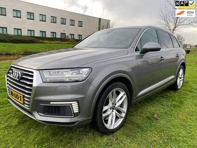 Grijs Gebruikt 2016 Audi Q7 Sport SUV | € 18.995 (Super prijs) - Afbeelding 1/4
